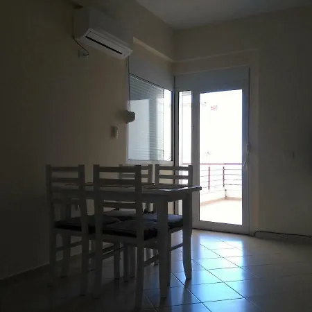 Apartment Breeze *